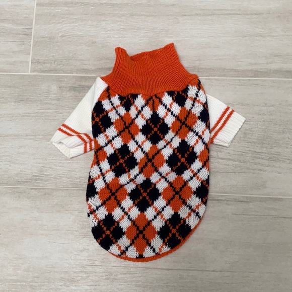 HAPEE Diamond Plaid Dog Sweater - Picture 1 of 4